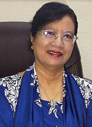 24 Daw Kyi Kyi Aye